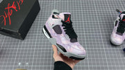 AIR JORDAN 4