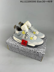 AIR JORDAN 4