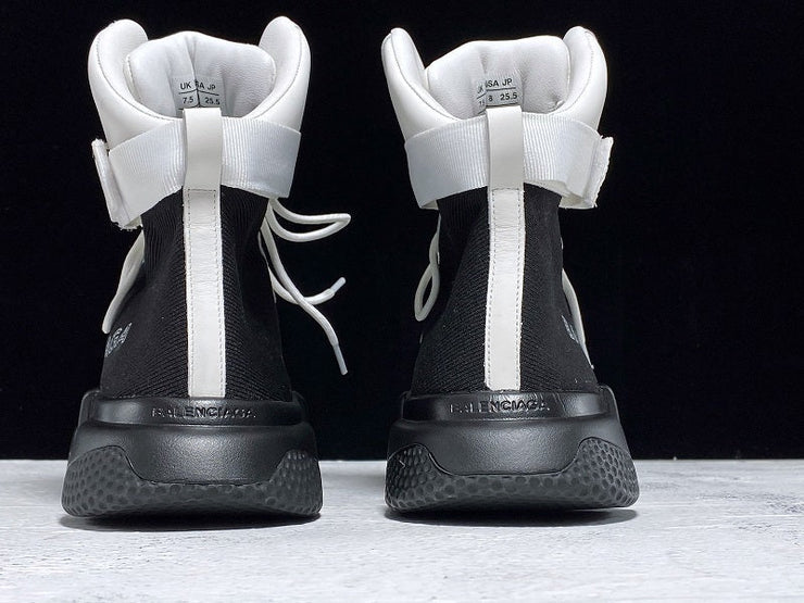 BALENCIAGA