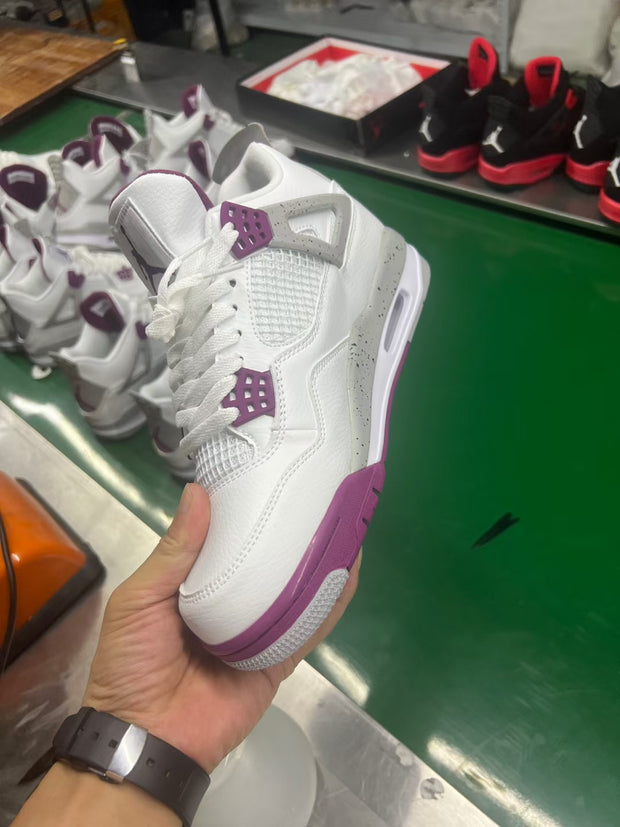 AIR JORDAN 4